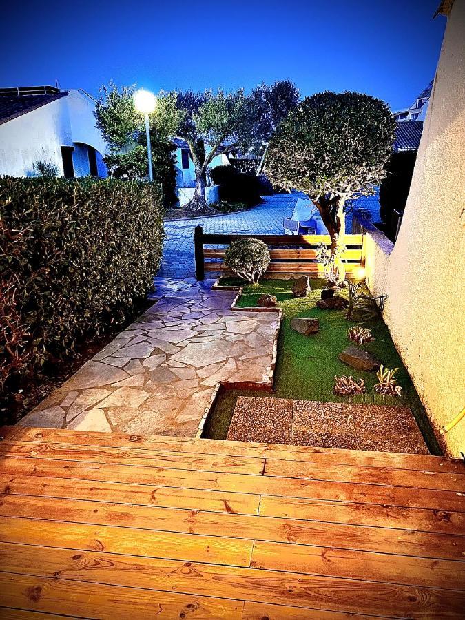 Appartement Mezzanine/Jardin/Terrasse Village Naturiste Agde Kültér fotó